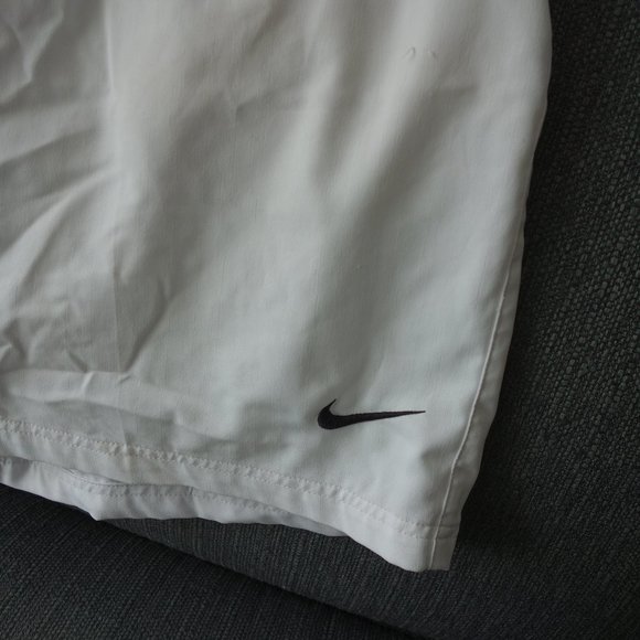 Nike Dri-Fit White Tennis Shorts Size M - Picture 5 of 11
